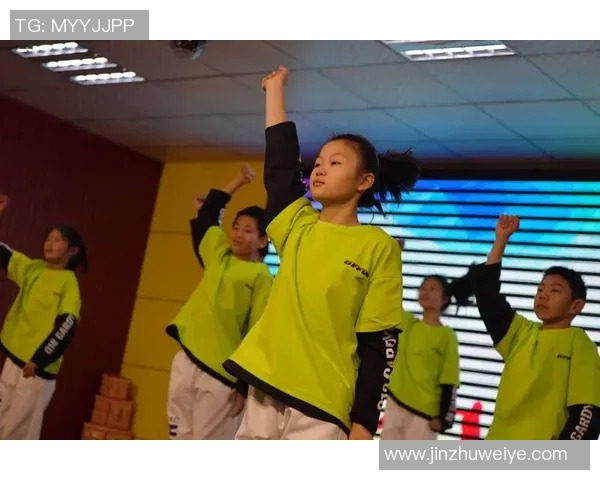 舞动人生的节拍刘敏在街舞世界中的追梦旅程