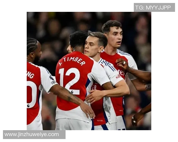 利物浦与阿森纳激战正酣比分悬念不断球迷期待精彩瞬间 利物浦与阿森纳激战正酣比分悬念不断球迷期待精彩瞬间